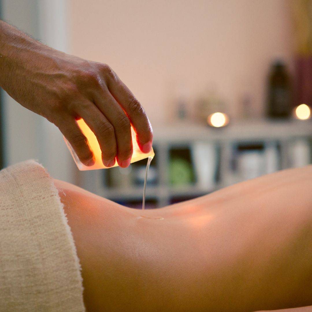 Massage à la bougie dans un spa à Nantes