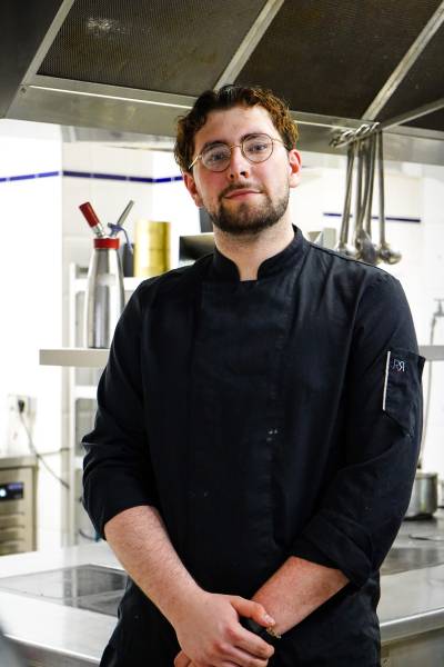 Brieuc Chopineaux, chef de partie garde-manger au restaurant Le Jardin du Quintessia