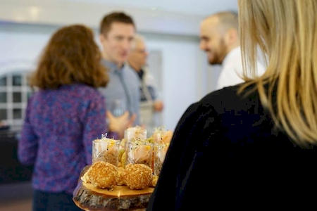 Notre zone d'activité pour ce service Louer salle de restaurant pour repas d’affaires avec service traiteur menu personnalisé et cadre calme propice aux échanges